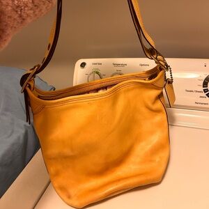 Coach cowhide mustard Leather Shoulder Bag